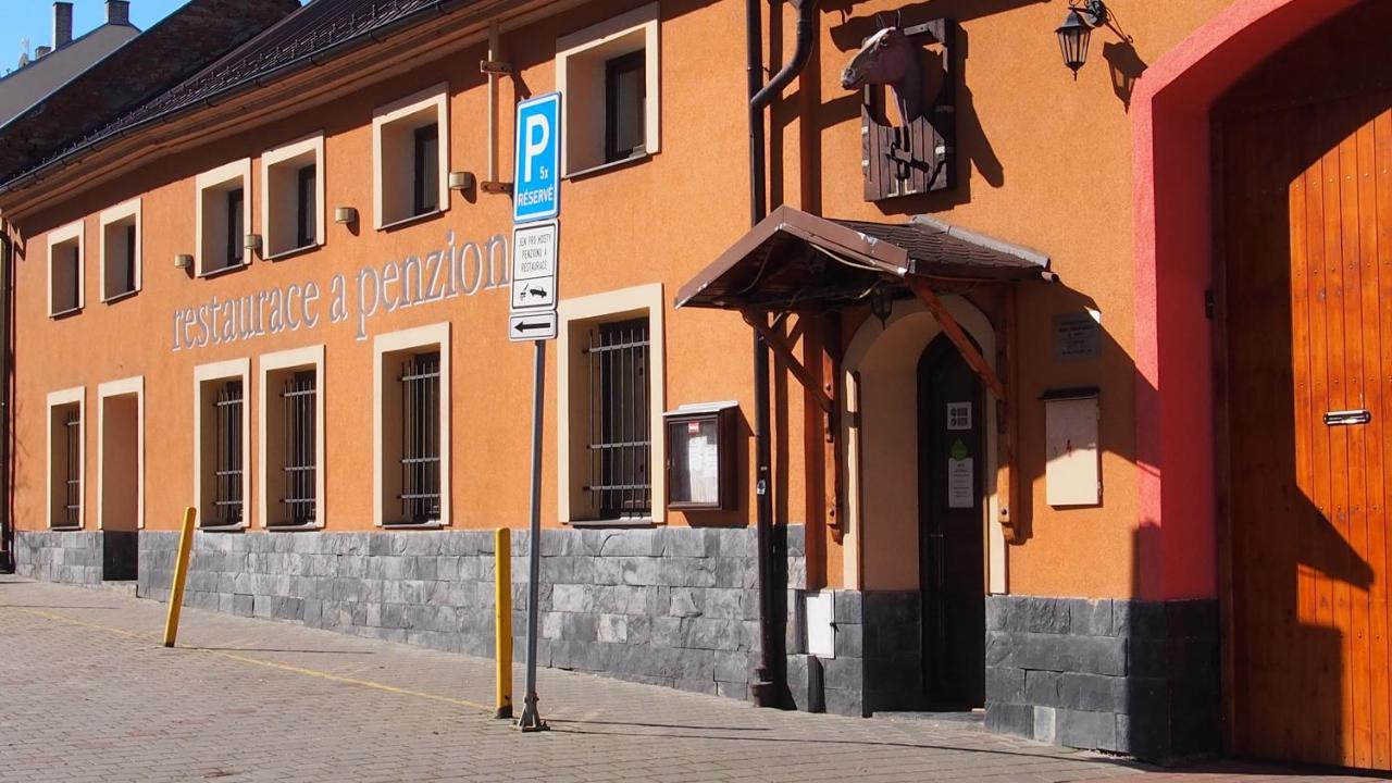 Penzion A Restaurace Na Jizdarne Kromieryż Zewnętrze zdjęcie